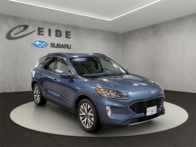 2020 Ford Escape Titanium's photo