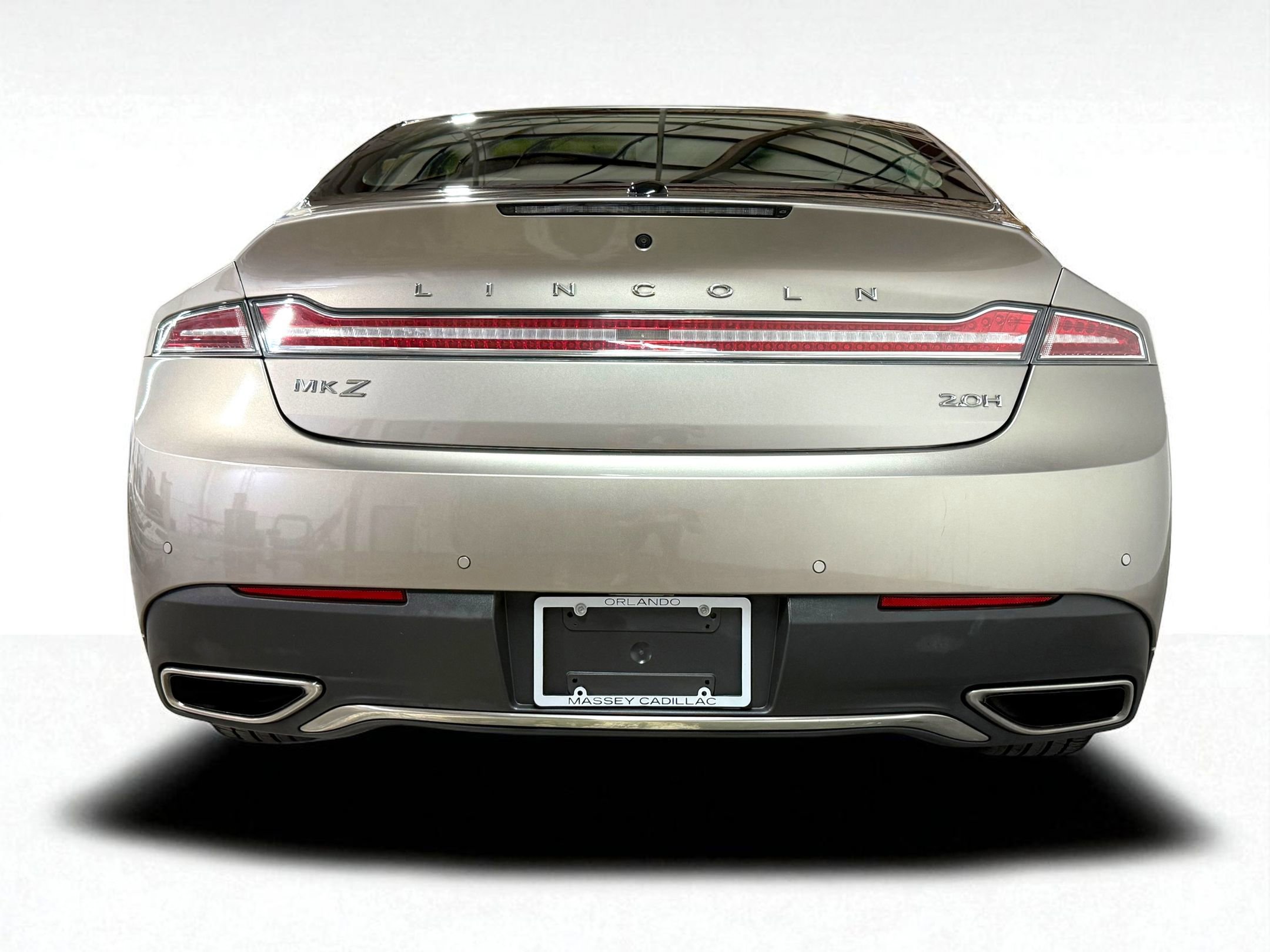 2020 Lincoln MKZ Hybrid Reserve photo 4