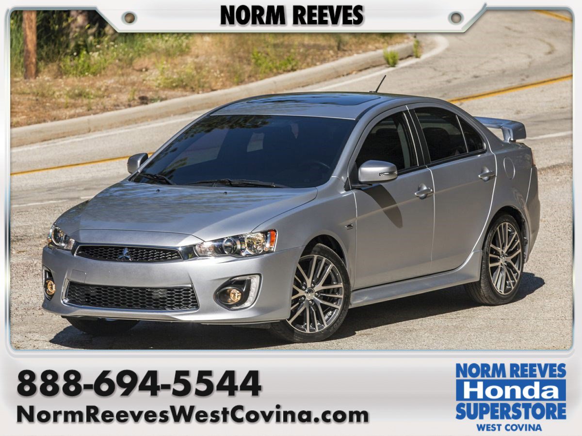 2016 Mitsubishi Lancer ES's photo