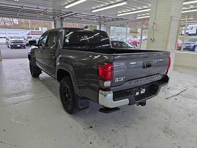 2022 Toyota Tacoma SR5 photo 2