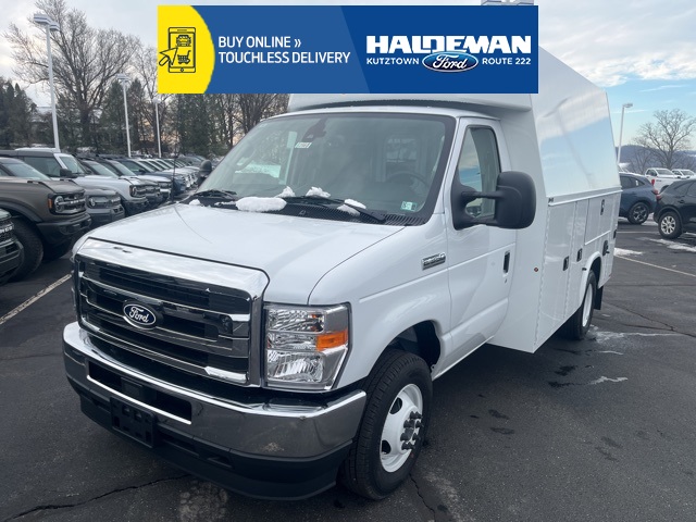 2026 Ford E-Series Cutaway Base's photo