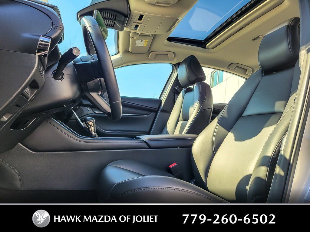 2025 MAZDA MAZDA3 - Image 7