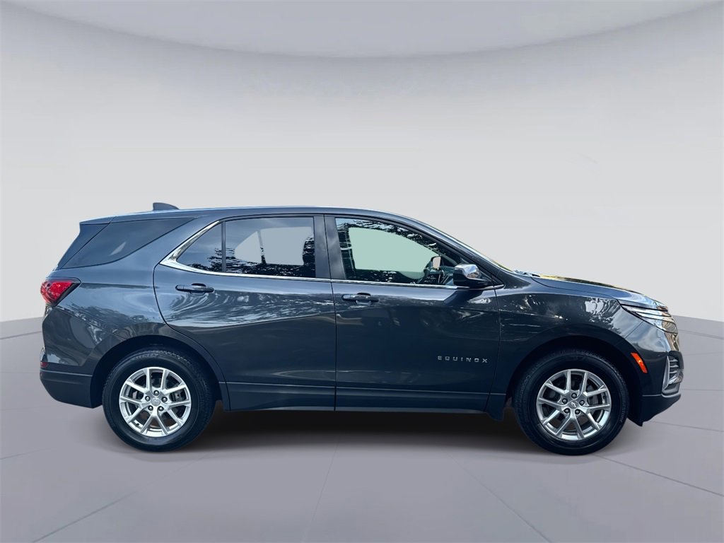 2023 Chevrolet Equinox photo 2