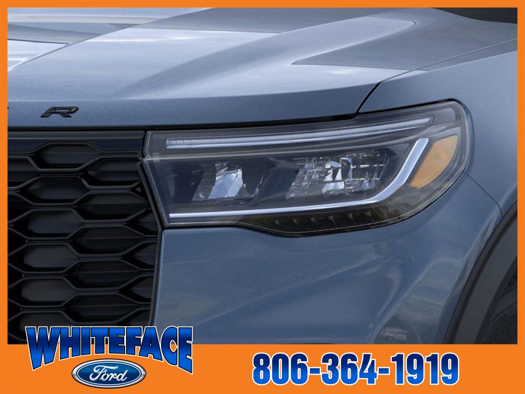 2025 Ford Explorer ST-Line photo 15