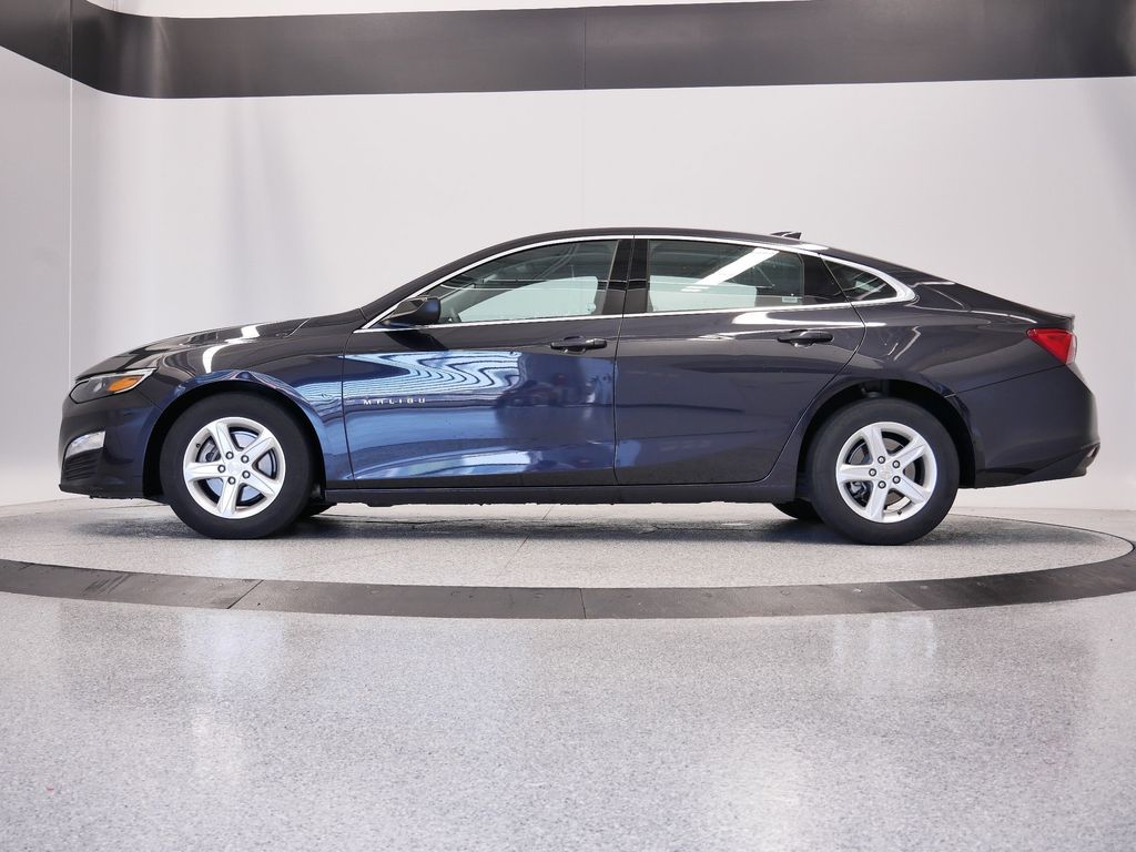 Used 2023 Chevrolet Malibu 1LT with VIN 1G1ZD5ST5PF204082 for sale in Coon Rapids, Minnesota