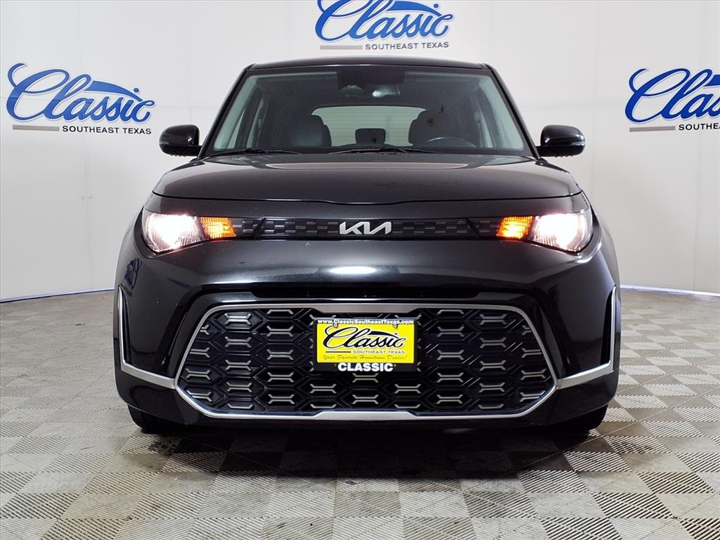 2023 Kia Soul GT-Line photo 3