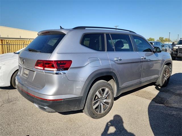 2024 Volkswagen Atlas SE Technology photo 2