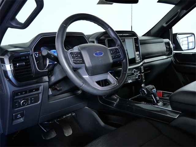 2023 Ford F-150 XLT photo 17