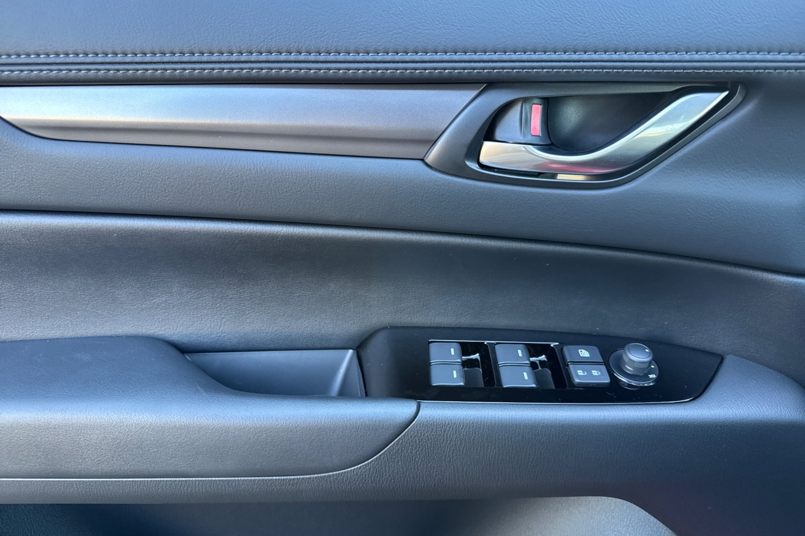 2025 Mazda CX-5 2.5 Select photo 11