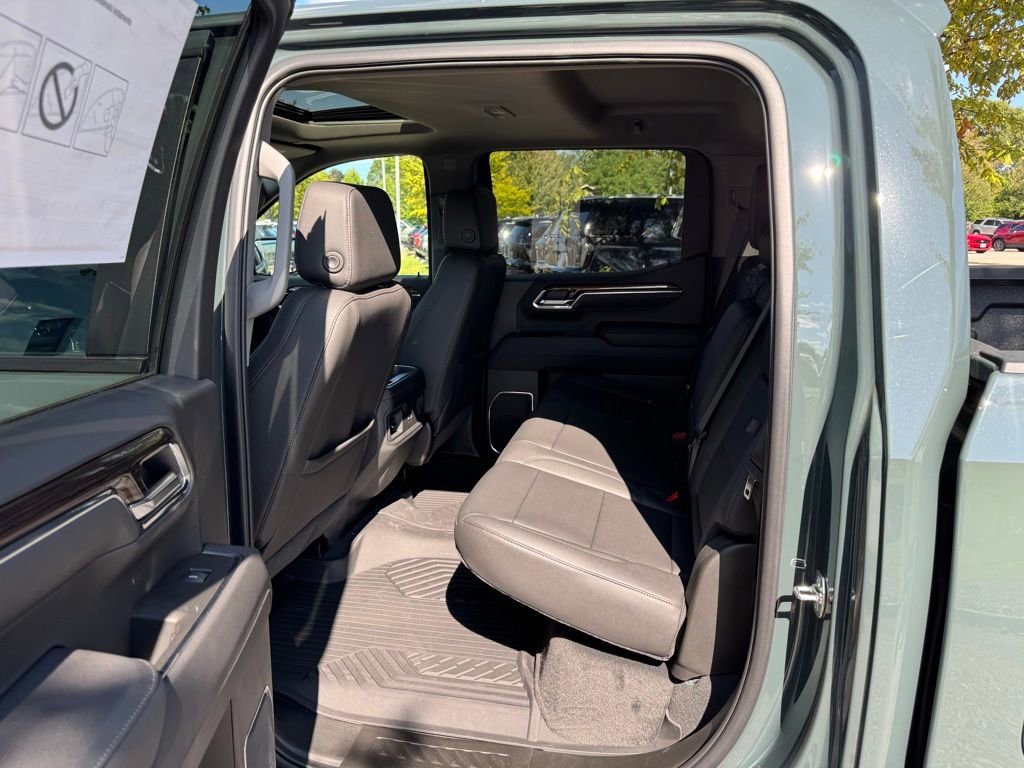 2025 Chevrolet Silverado 1500 LT Trail Boss photo 17