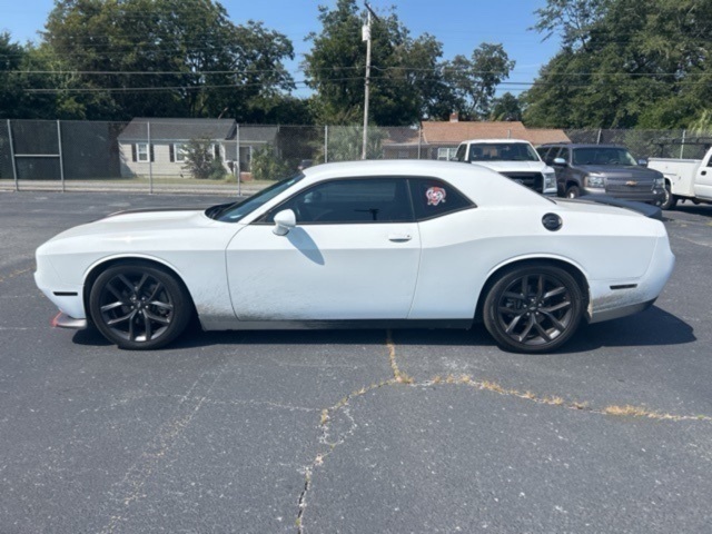 2021 Dodge Challenger GT photo 2