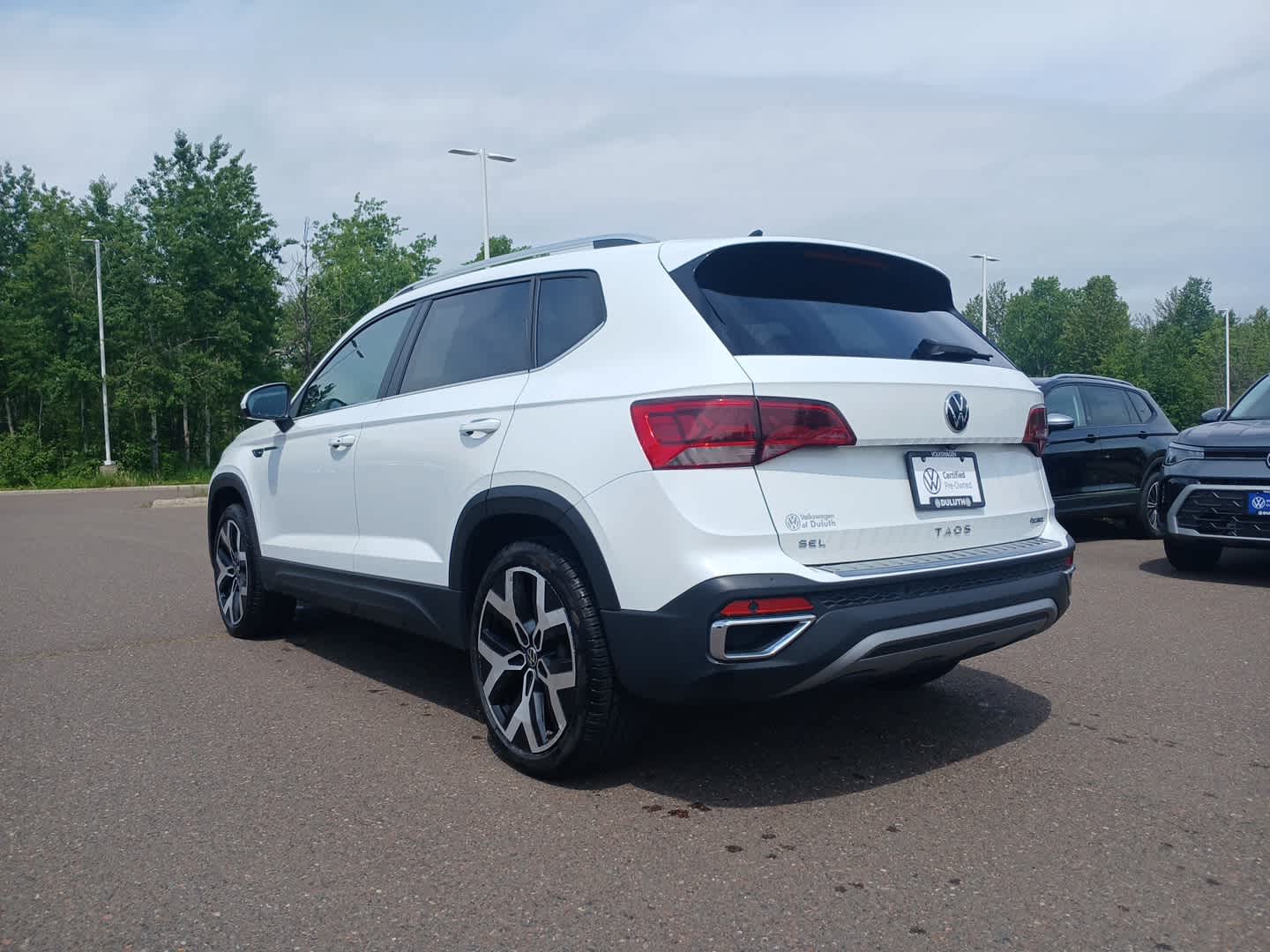 Certified 2022 Volkswagen Taos SEL with VIN 3VVJX7B21NM019797 for sale in Hermantown, Minnesota