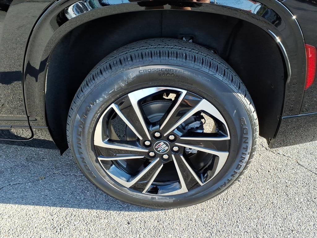 2026 Buick Enclave Sport Touring photo 4