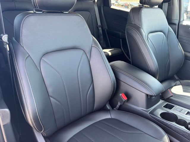2025 Ford Escape Plug-In Hybrid Base photo 19