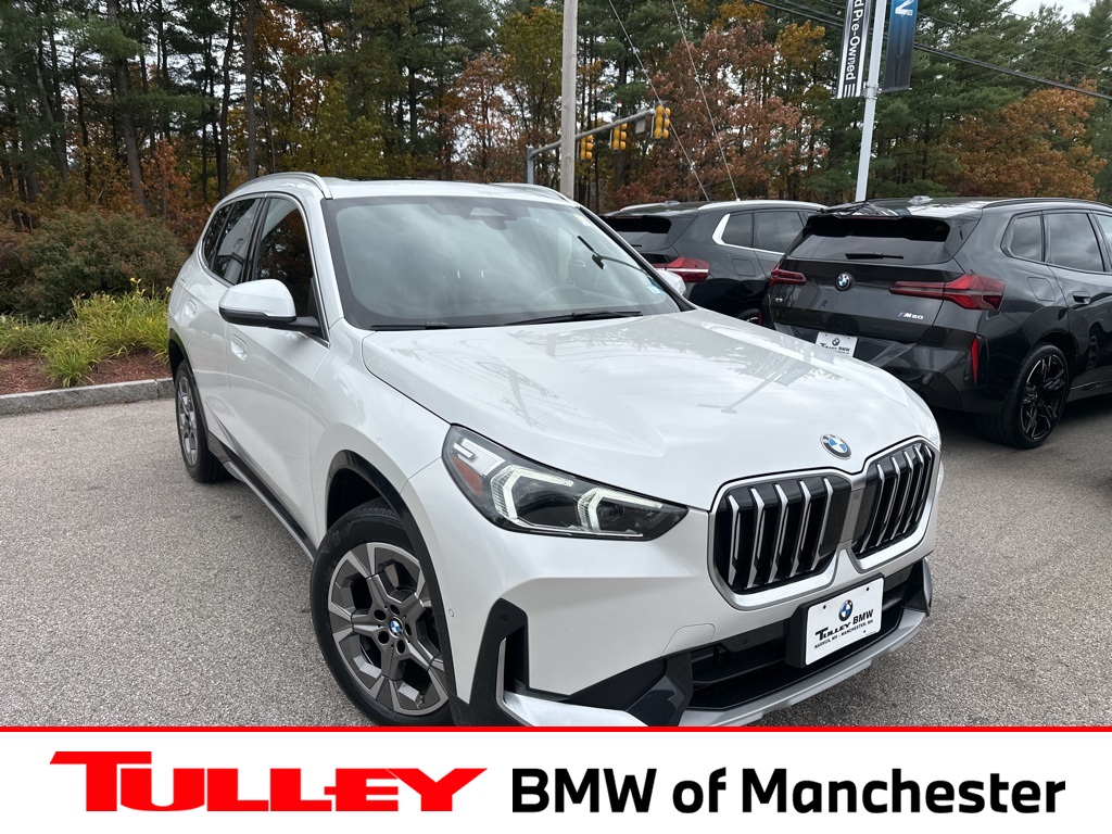 2025 BMW X1 28i's photo