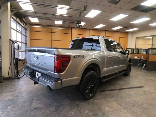 2025 Ford F-150 Lariat photo 7