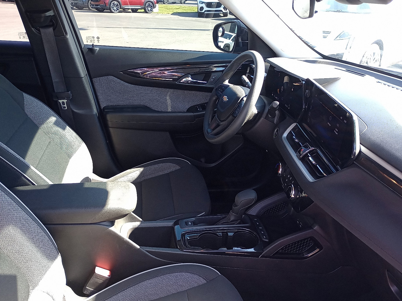 2025 Chevrolet Trailblazer LT photo 6