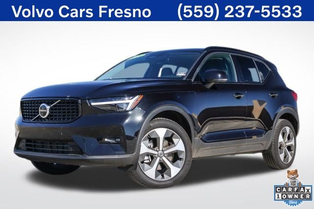 2025 Volvo XC40 Plus