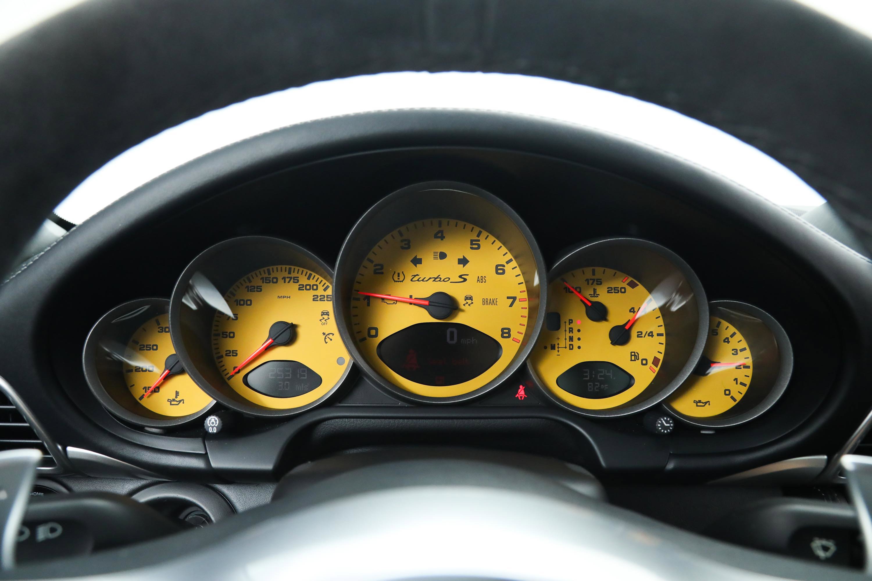2012 Porsche 911 Turbo S photo 26