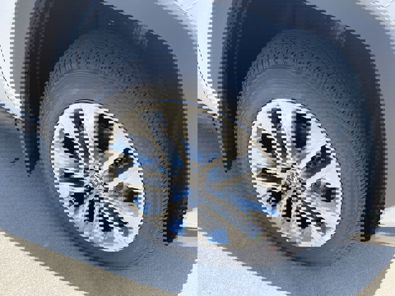 Used 2025 Toyota RAV4 XLE Premium with VIN 2T3C1RFV2SW405275 for sale in Kansas City