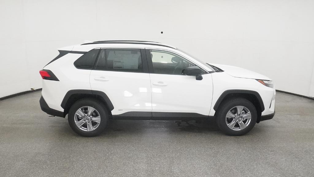 2025 Toyota RAV4 Hybrid LE photo 23