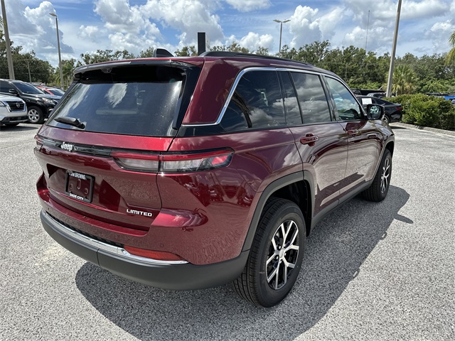 2025 Jeep Grand Cherokee Limited photo 4