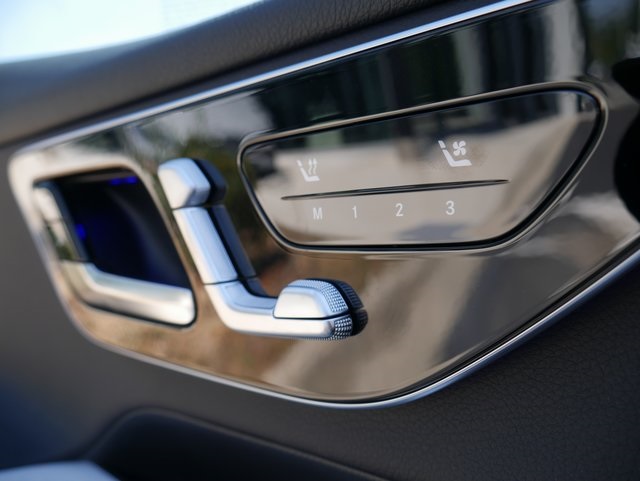 2026 Mercedes Benz GLC 300 photo 15