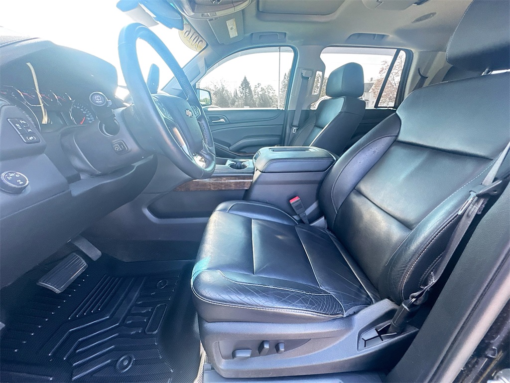 2016 Chevrolet Tahoe LT photo 14