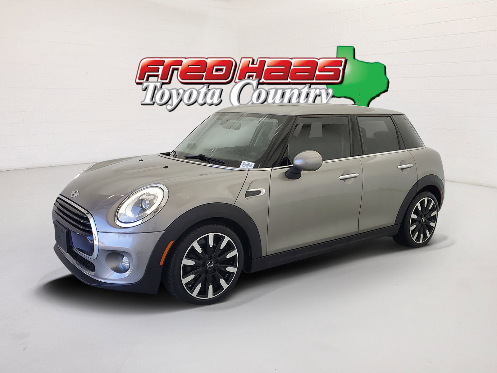 2017 MINI Cooper
