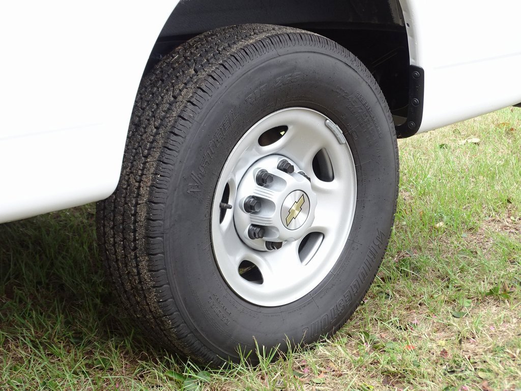 2024 Chevrolet Express 2500 Work Van Cargo photo 27