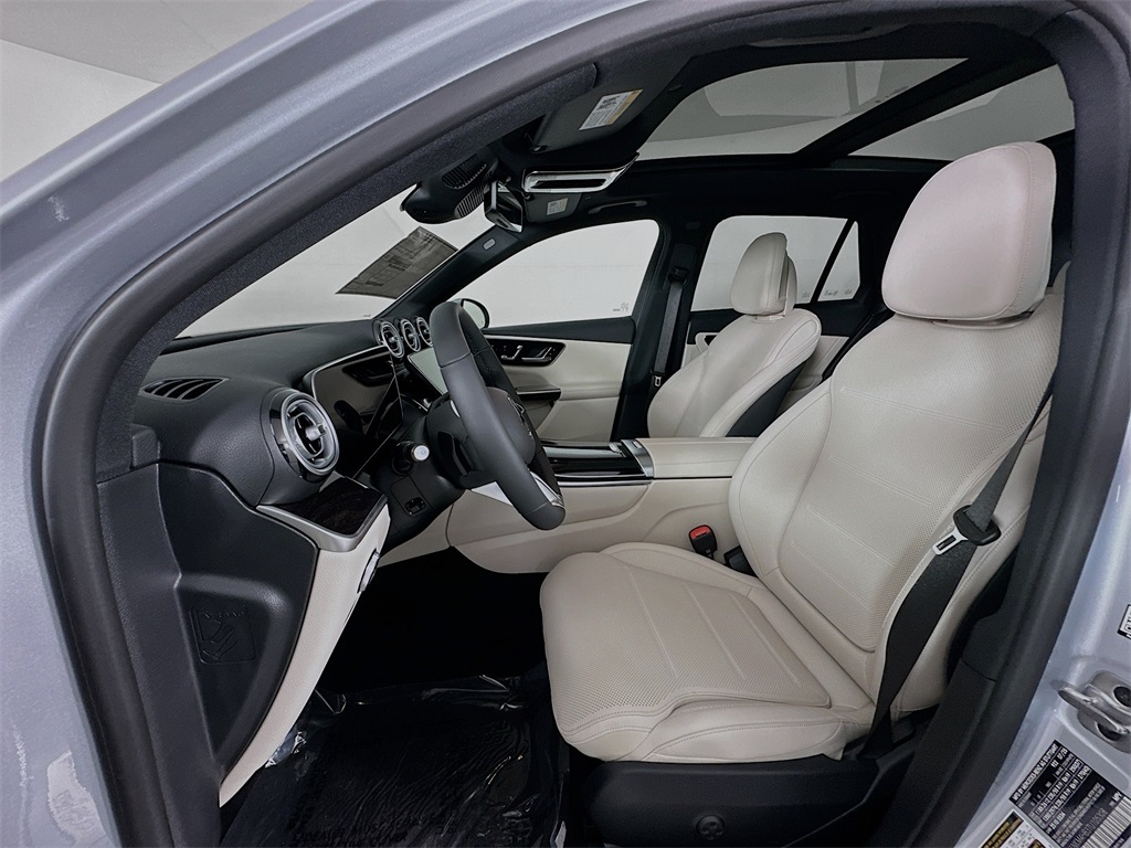 2026 Mercedes Benz GLC 300 4MATIC photo 19