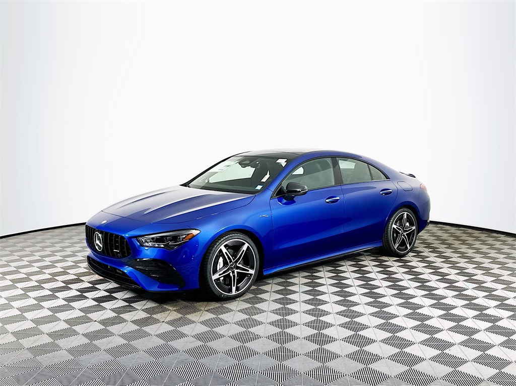 2025 Mercedes Benz CLA 35 AMG 4MATIC photo 3