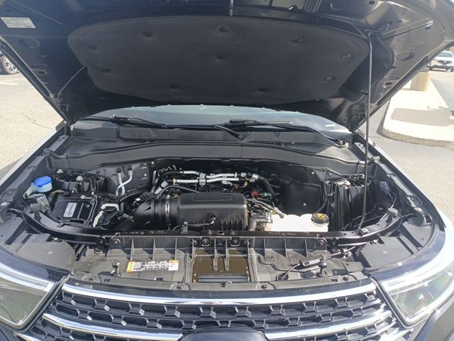 2021 Ford Explorer XLT photo 28