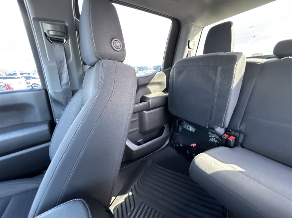 2024 Chevrolet Silverado 1500 Custom Trail Boss photo 9