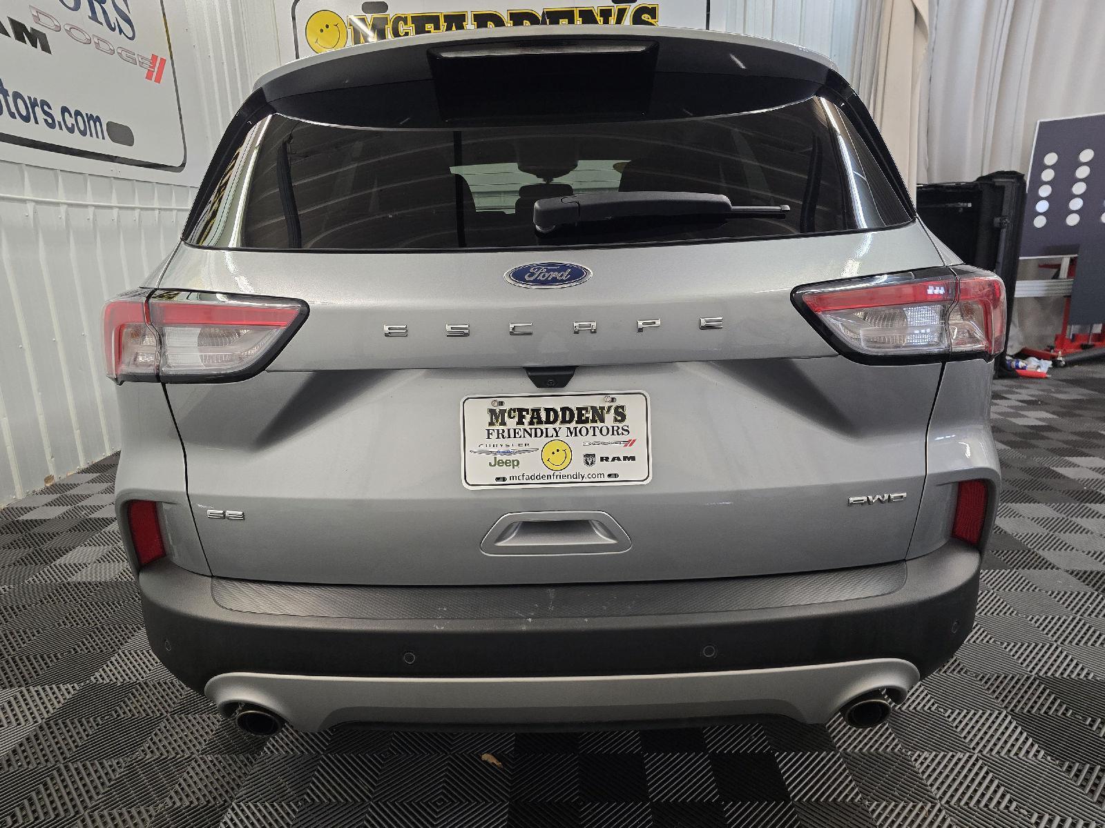 2022 Ford Escape SE photo 4