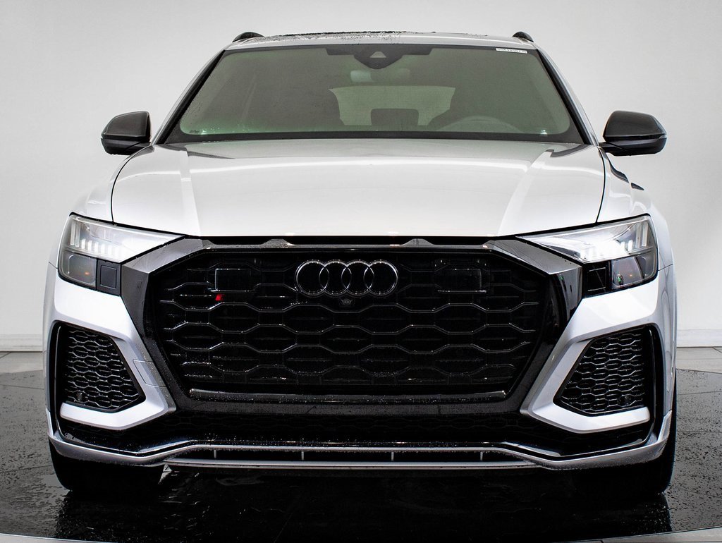 2021 Audi RS Q8 photo 2