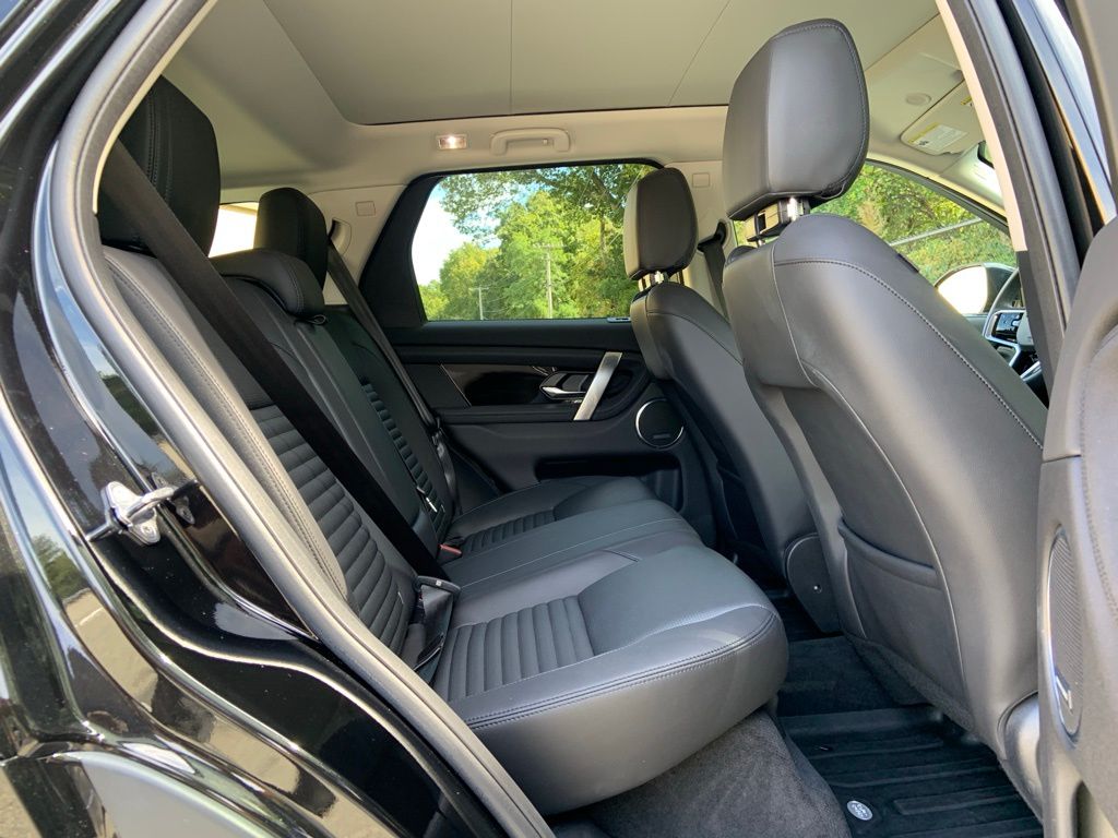 2025 Land Rover Discovery Sport S photo 20