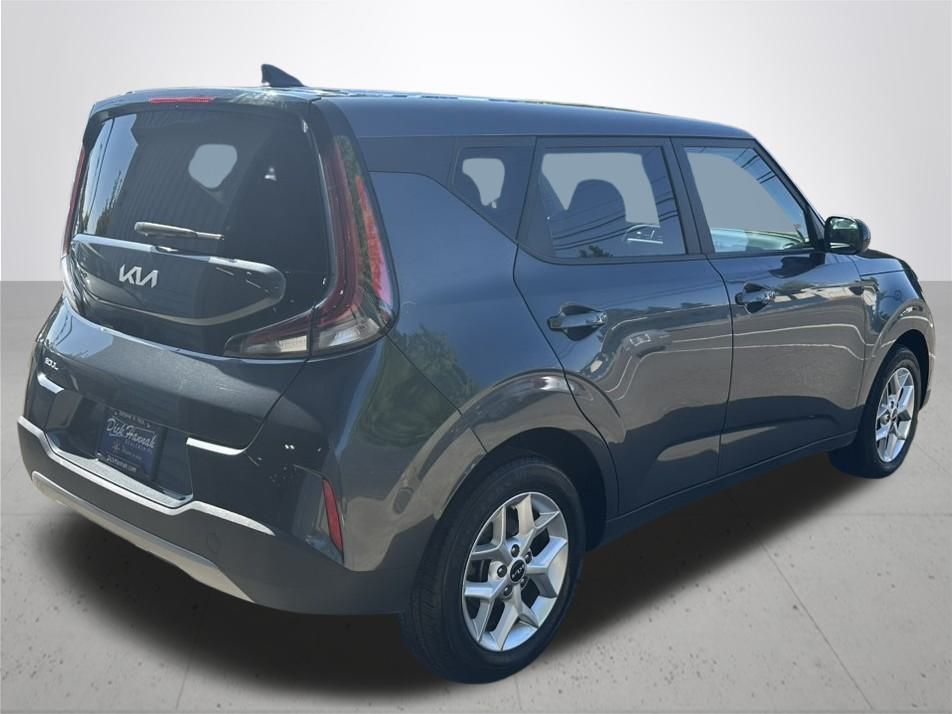 2023 Kia Soul LX photo 6