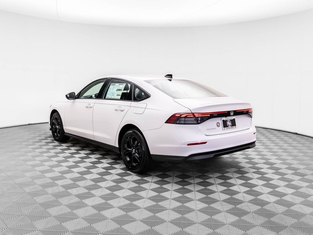 2025 Honda Accord 1.5T SE photo 3