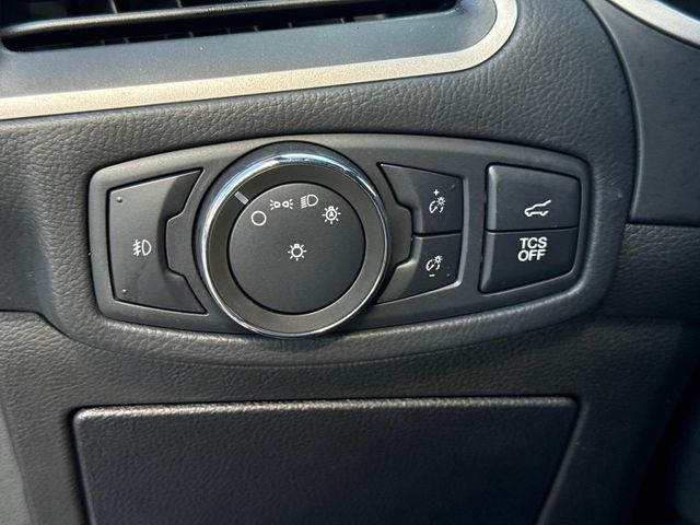 2020 Ford Edge ST photo 37