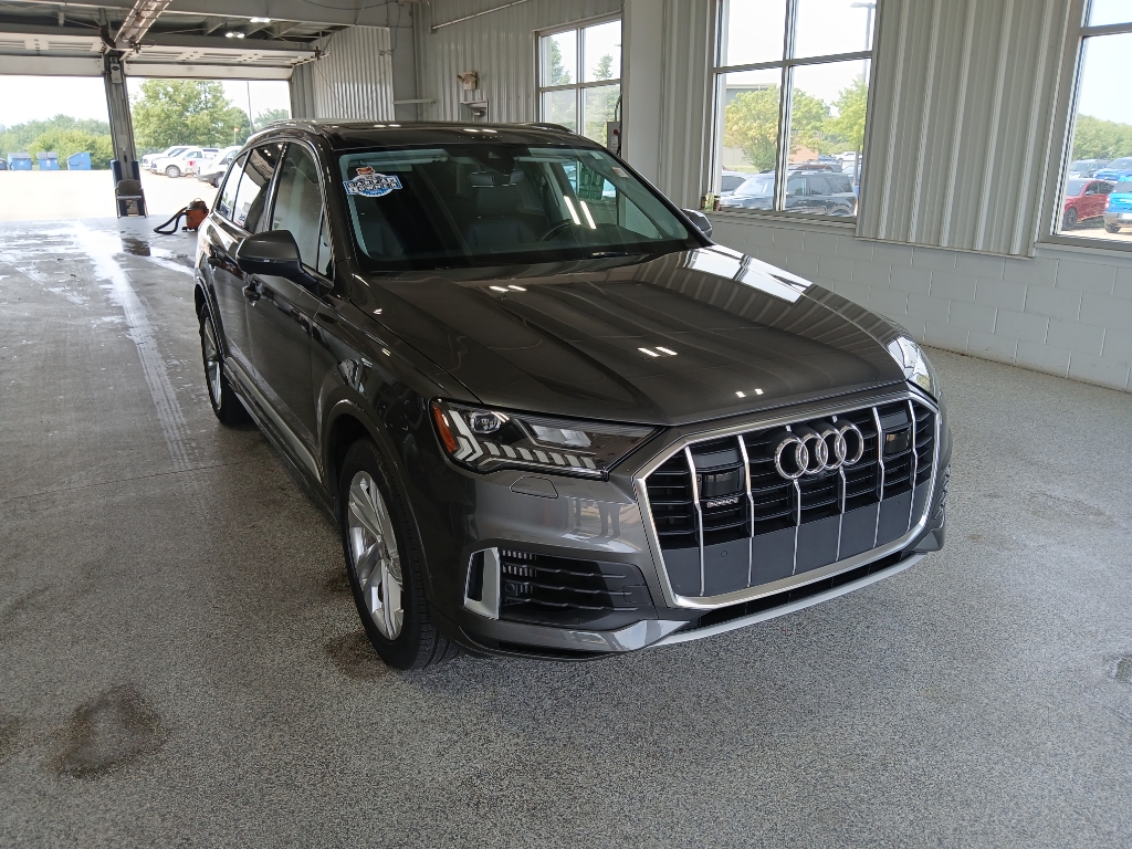 2024 Audi Q7 Premium Plus photo 2