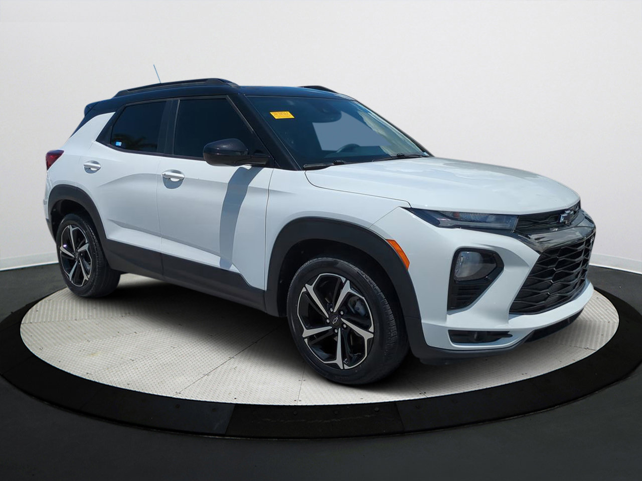 2021 Chevrolet Trailblazer RS photo 2