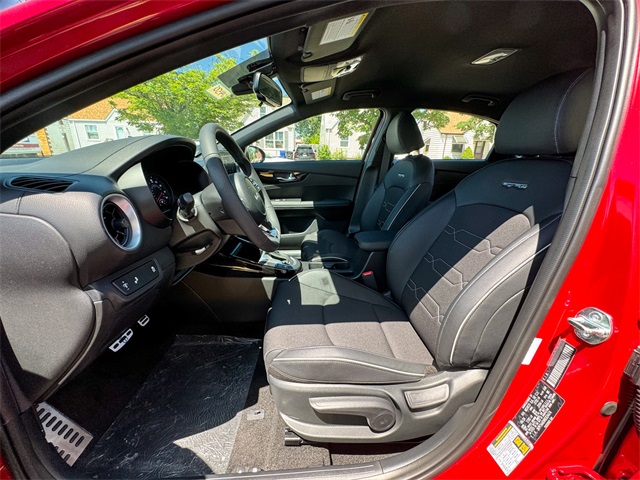 2024 Kia Forte GT-Line photo 13