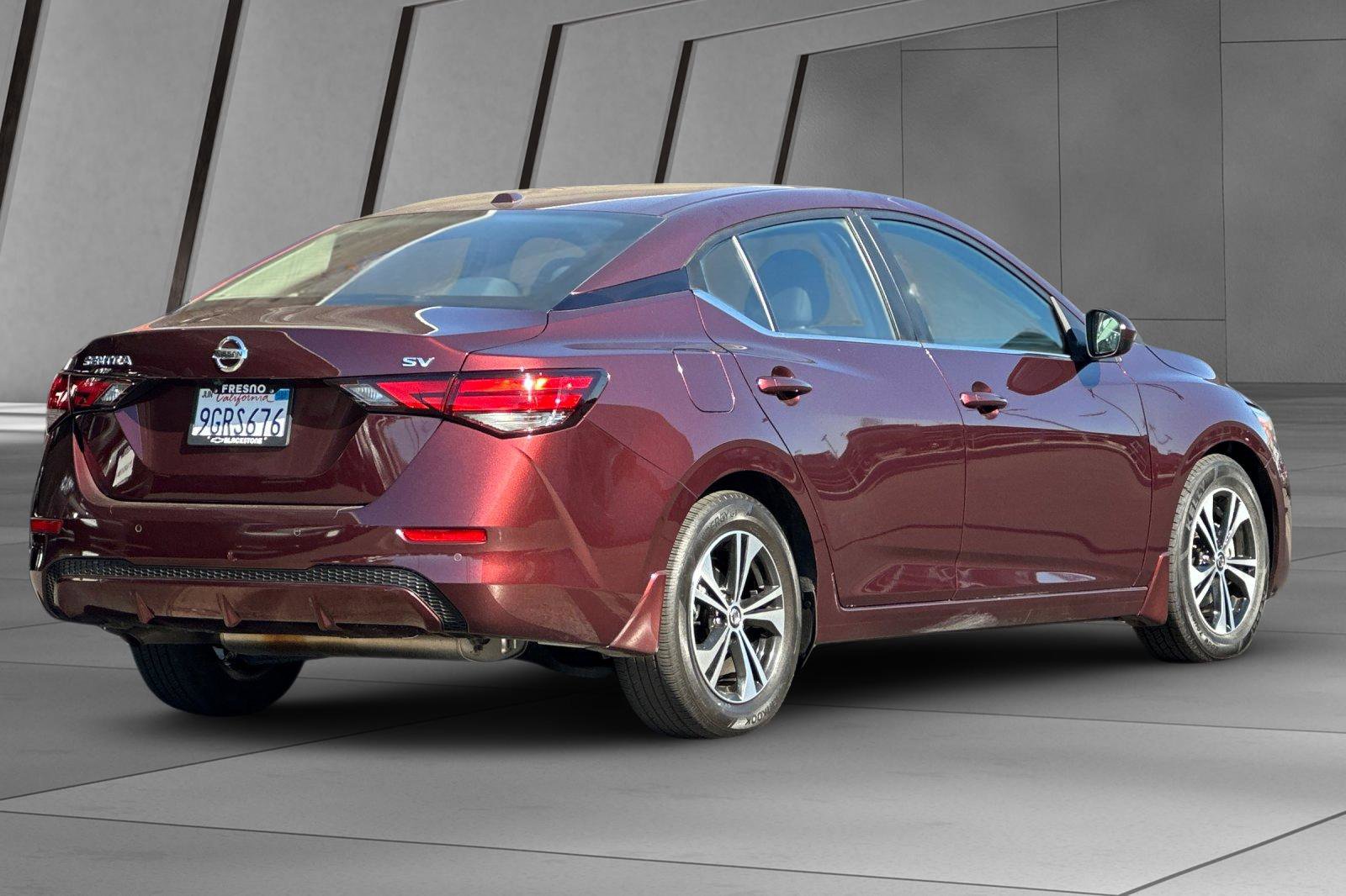 2023 Nissan Sentra SV photo 3