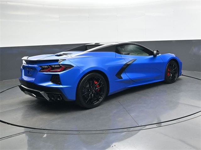 2025 Chevrolet Corvette Stingray 3LT photo 3