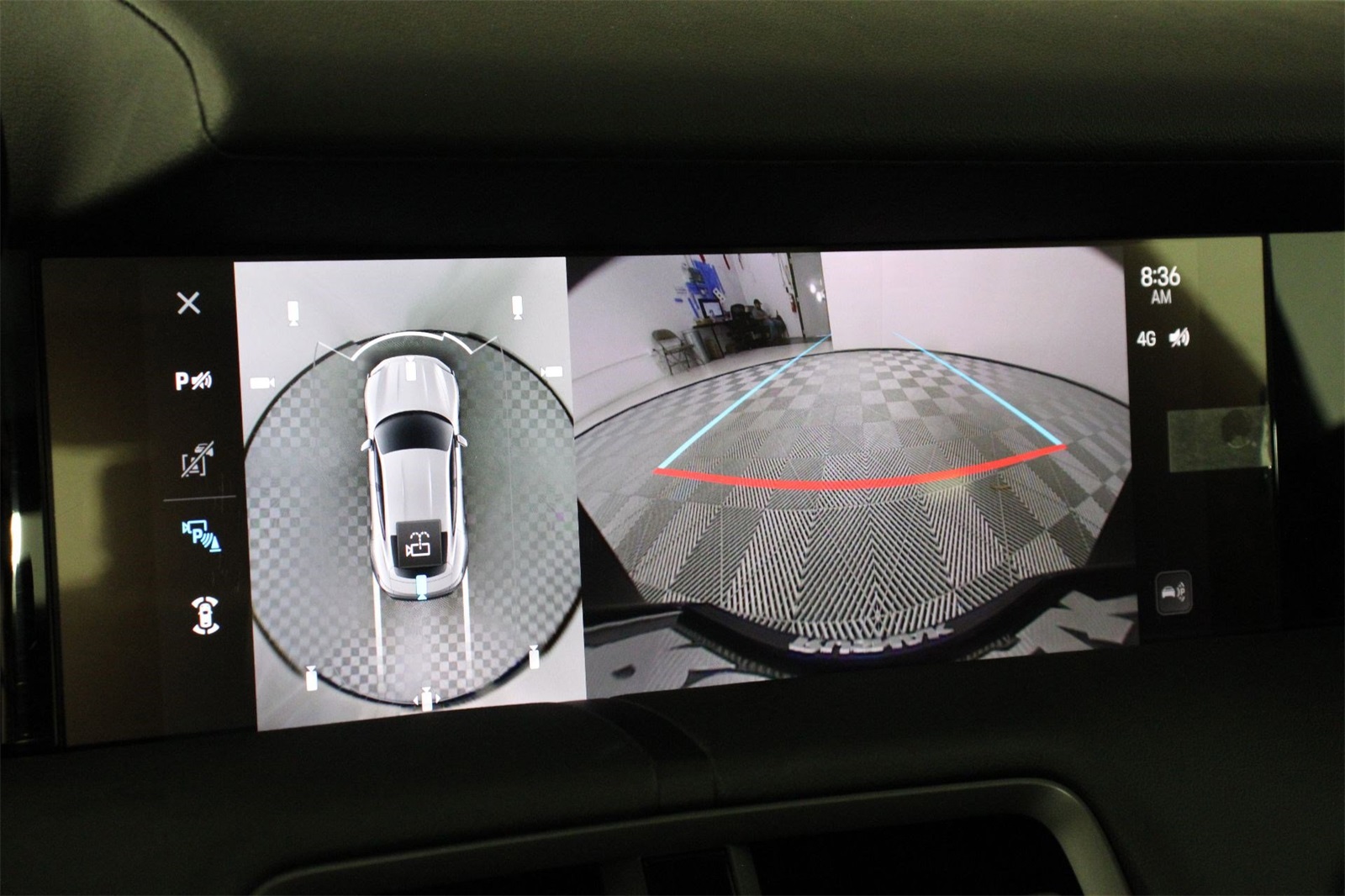 2025 Porsche Taycan photo 17