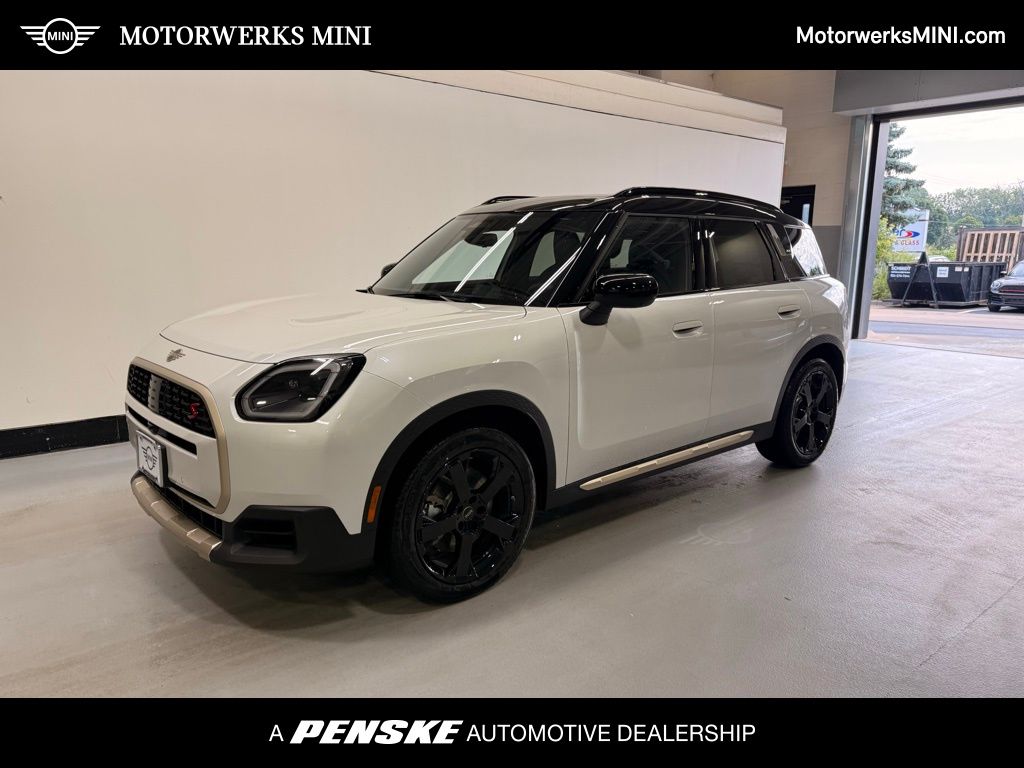 2025 MINI Countryman S's photo