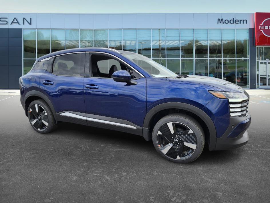 2025 Nissan Kicks SR photo 2