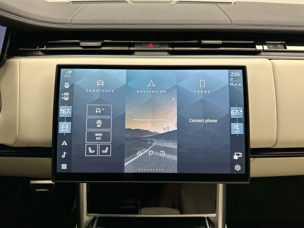 2024 Land Rover Range Rover SE photo 19