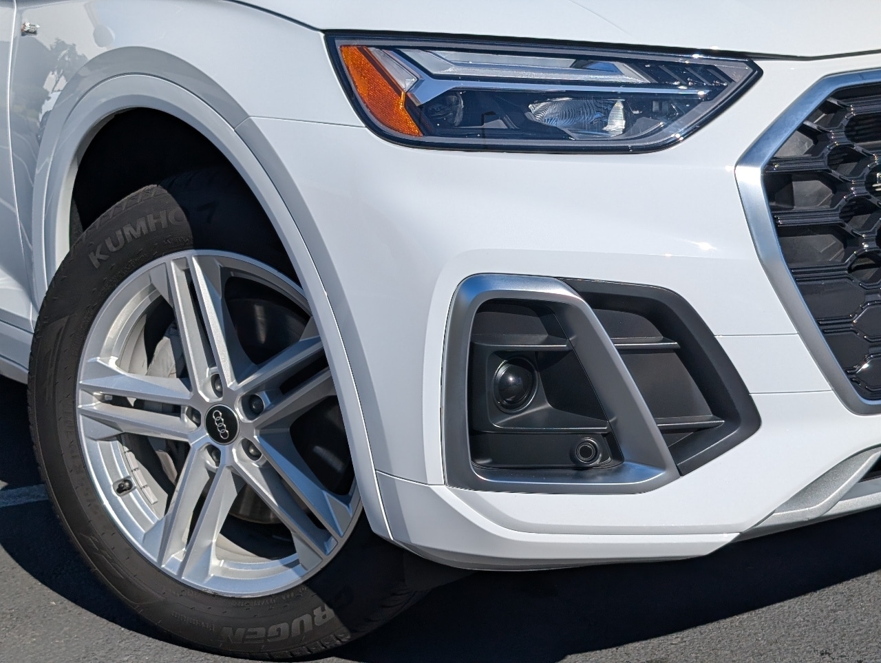 2025 Audi Q5 55 Premium Plus photo 2